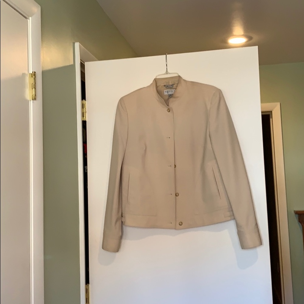 Waisted jacket